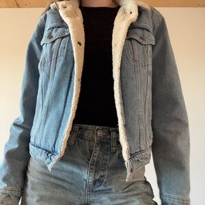Levi's Sherpa Lined Denim Jacket